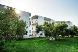 Popi Hotel Apartments, Agia Marina