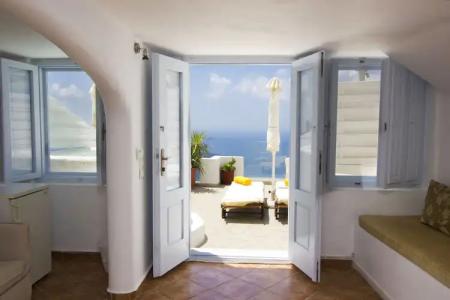 Pearl on the Cliff & Suites by Pearl Collection - 2