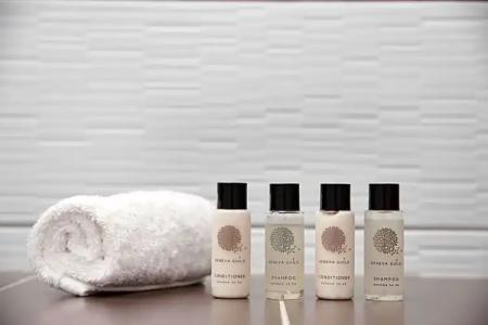 Manos Small World - 77