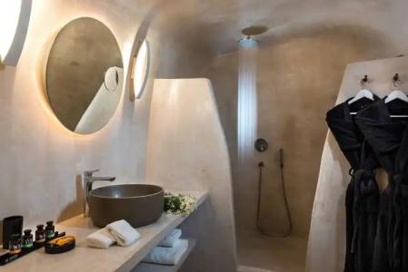 Andronis Boutique - 9