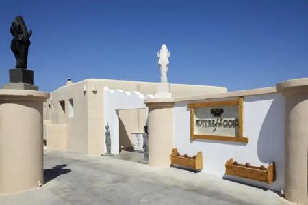 Suites of the Gods Cave Spa