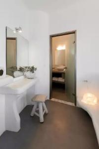 Suites of the Gods Cave Spa - 58