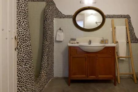 Suites of the Gods Cave Spa - 89