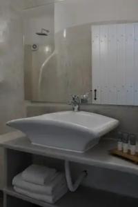 Suites of the Gods Cave Spa - 75