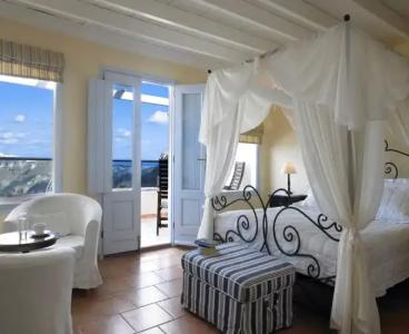 Suites of the Gods Cave Spa - 48