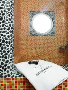 Suites of the Gods Cave Spa - 35