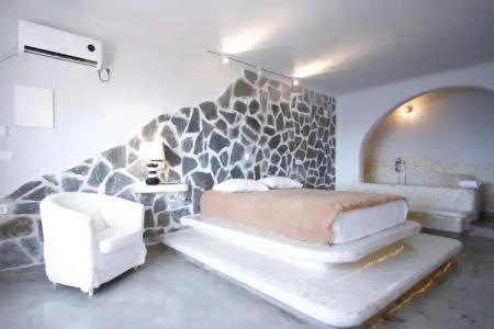 Suites of the Gods Cave Spa - 68