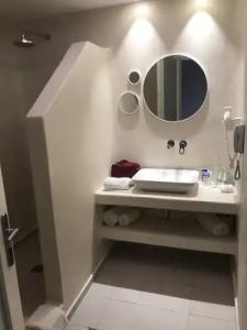 Santo Miramare Beach Resort - 8