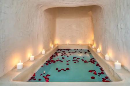 Athina Luxury Suites - 38