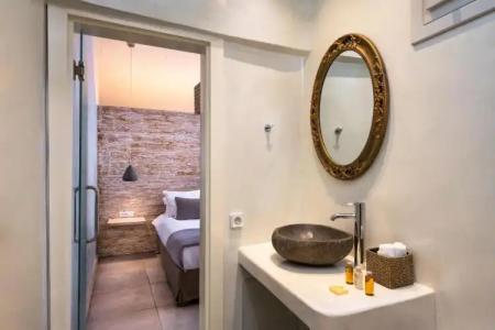 Athina Luxury Suites - 180