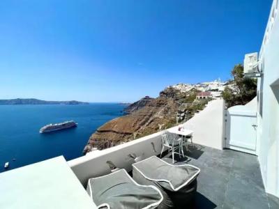 Athina Luxury Suites - 70