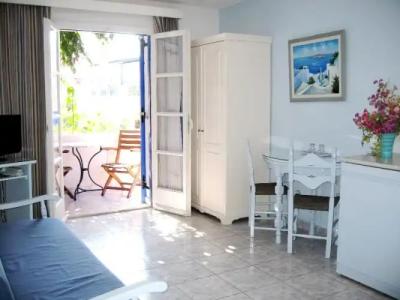 Paradise Resort - 59