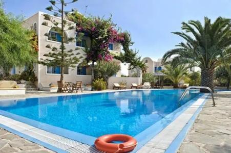 Paradise Resort - 85