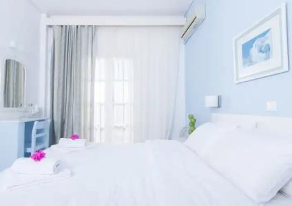 Paradise Resort - 100