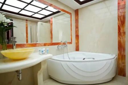 Maison Des Lys - Luxury Suites - 39