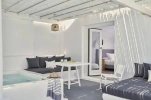 Anemos Beach Lounge Hotel, Perivolos