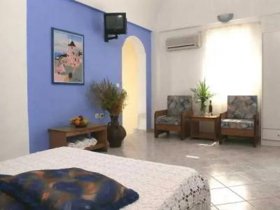 Philippion Boutique - 29