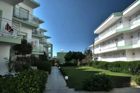 Chrissy's Paradise - 22