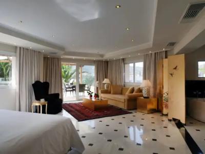 Out Of The Blue Resort & Spa - 79