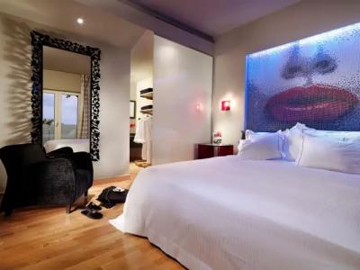 Out Of The Blue Resort & Spa - 63