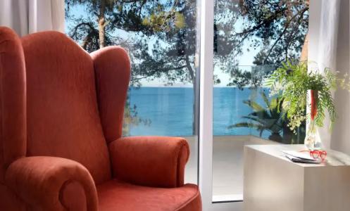 Out Of The Blue Resort & Spa - 93