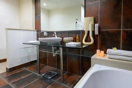 Angela Suites Boutique - 8