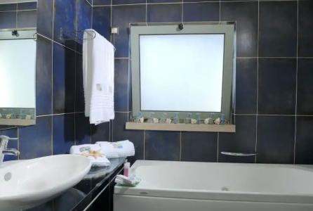 Angela Suites Boutique - 102