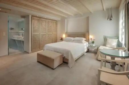 Iria Beach Art - 152