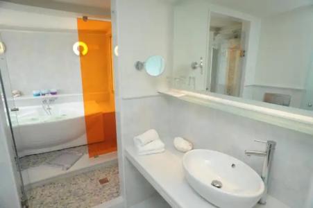 Iria Beach Art - 172