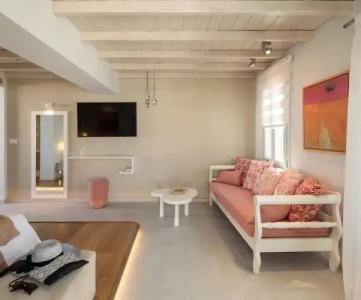 Iria Beach Art - 178