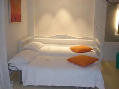 Iria Beach Art - 206