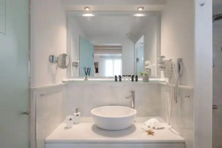 Iria Beach Art - 238