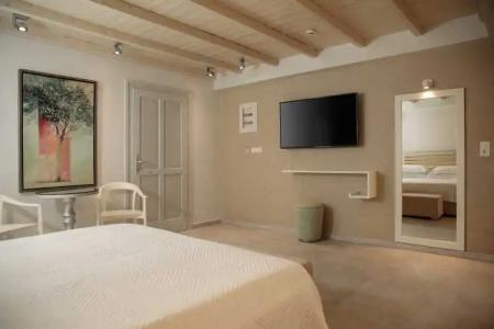 Iria Beach Art - 156