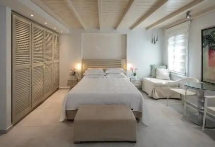 Iria Beach Art - 149