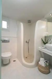 Iria Beach Art - 214