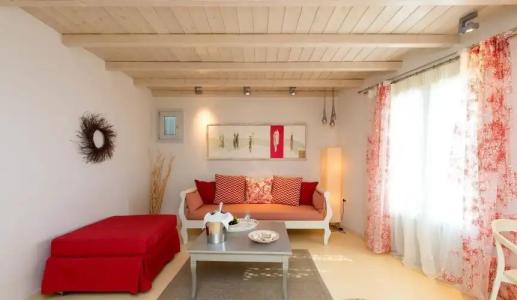 Iria Beach Art - 221