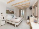 Standard Double room with partial sea view