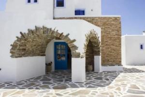 Naxos Holidays, Naxos Chora