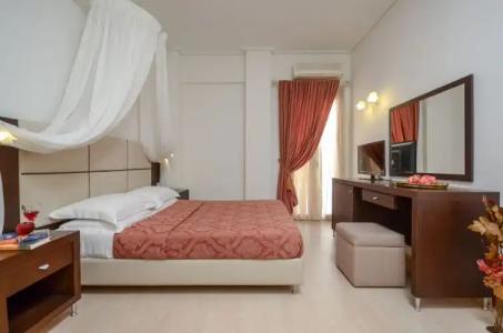 Aeolis Boutique - 52