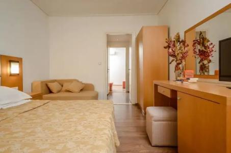 Aeolis Boutique - 186