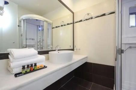 Aeolis Boutique - 156