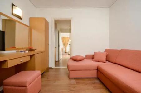 Aeolis Boutique - 188