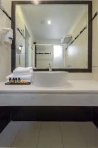 Aeolis Boutique - 105