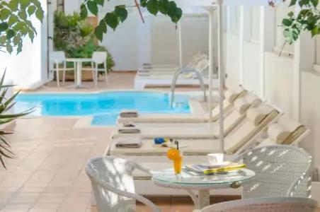 Aeolis Boutique - 28