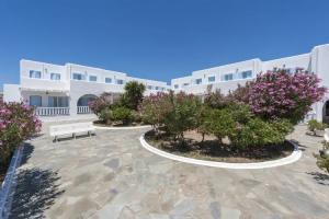 Narges Hotel, Aliki