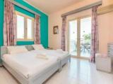 2 Bedrooms Standard Family room with balcony