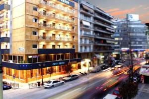 Savoy Hotel, Piraeus