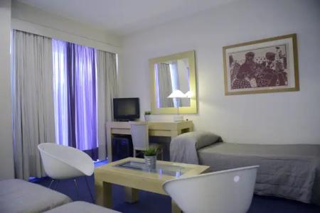 Dorian Inn - Sure Collection by Best Western - 4