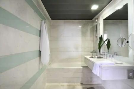 Dorian Inn - Sure Collection by Best Western - 59