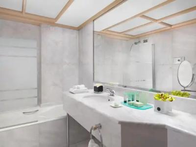 NJV Athens Plaza - 11